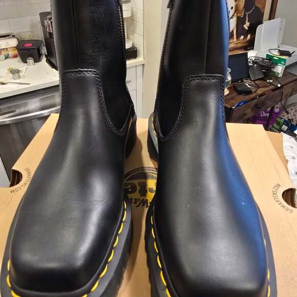 Dr. Martens Amaayah Lo 31950001 Women's US 7 Black Leather Ankle Boots NEW - Picture 6 of 15